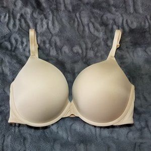 VS Pink Wear Everywhere Push up bra